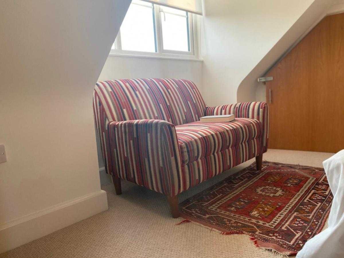 Relaxing Townhouse In The Heart Of Bridport Villa Exterior photo